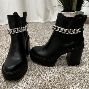 Steve Madden Madden Girl Kamora Chelsea Bootie